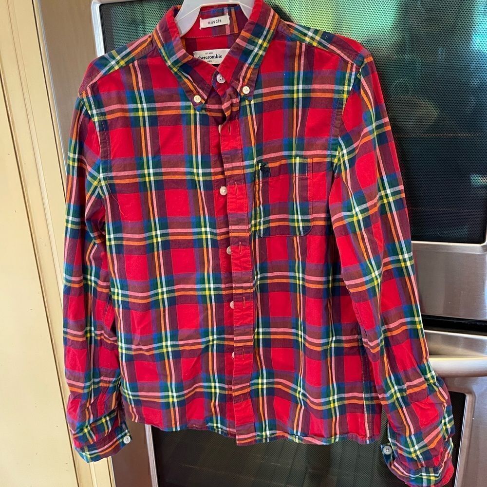 Abercrombie kids plaid button down Oxford shirt, red, great for pictures, xl